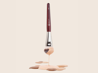 109 Mini Konturierter Foundation-Pinsel